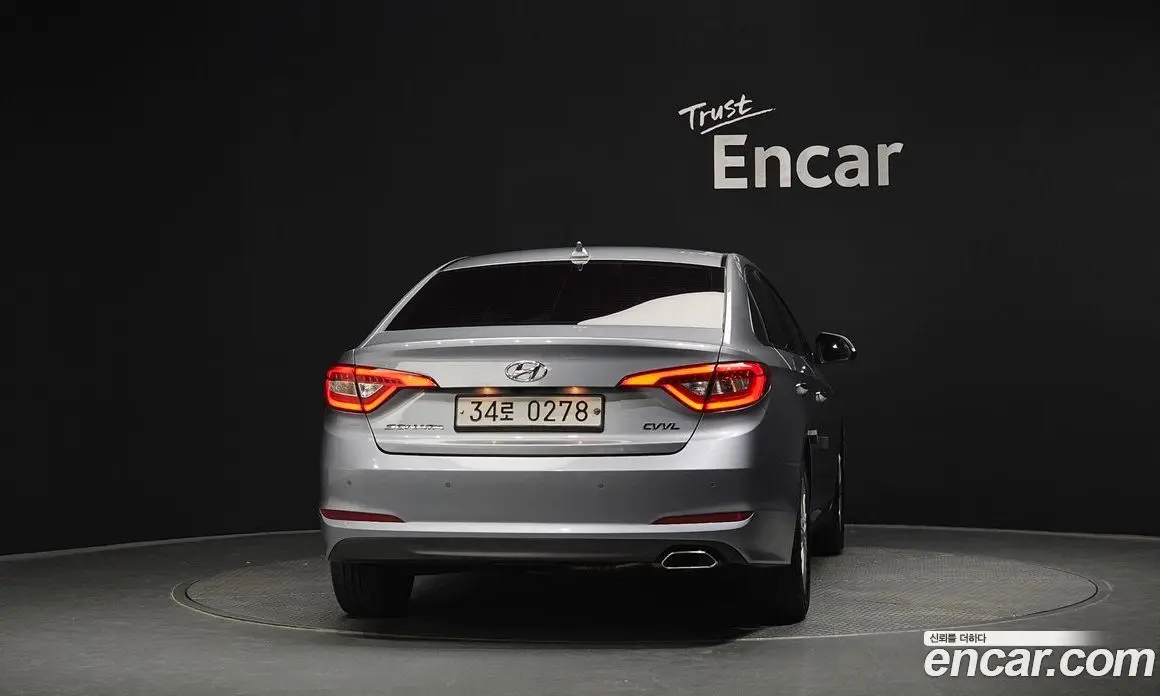 Hyundai Sonata 2016 2.0 автомат (гидро), фото 4 Hyundai Sonata 2016 2.0 автомат (гидро), фото 4