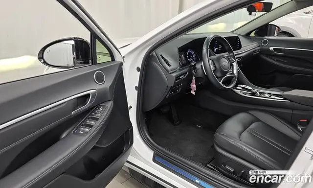 Hyundai Sonata 2022 2.0 автомат (гидро), миниатюра 10 Hyundai Sonata 2022 2.0 автомат (гидро), миниатюра 10