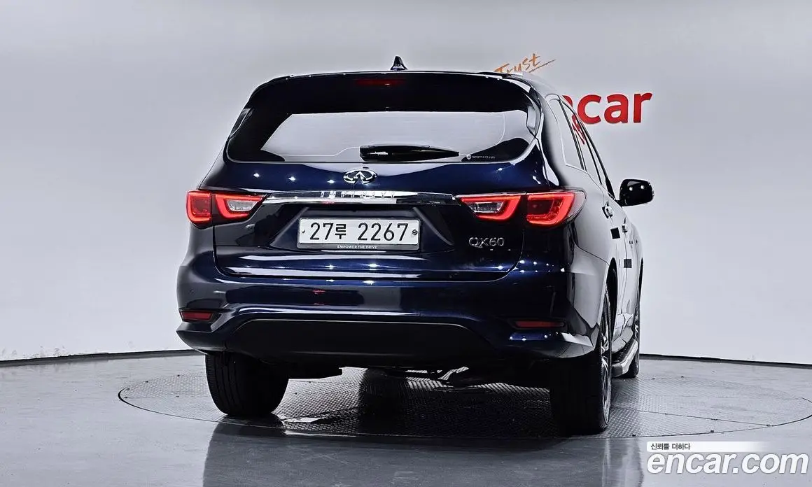 Infiniti QX60 2017 3.5 автомат (гидро), фото 4 Infiniti QX60 2017 3.5 автомат (гидро), фото 4