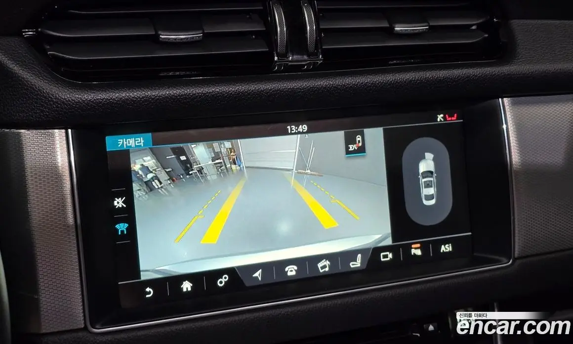 Jaguar XF 2016 2.0 автомат (гидро), фото 15