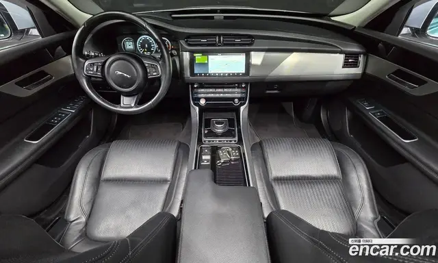 Jaguar XF 2016 2.0 автомат (гидро), миниатюра 7