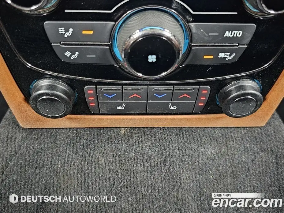 Jaguar XF 2019 2.0 автомат (гидро), фото 16