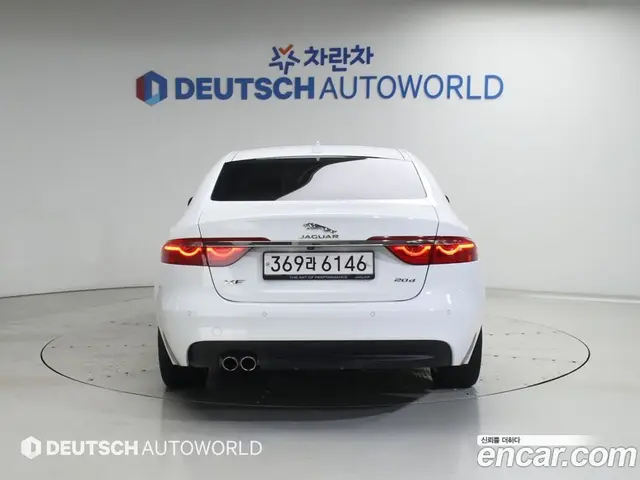 Jaguar XF 2019 2.0 автомат (гидро), миниатюра 4