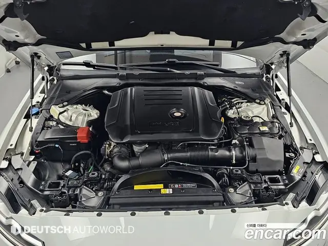 Jaguar XF 2019 2.0 автомат (гидро), миниатюра 6