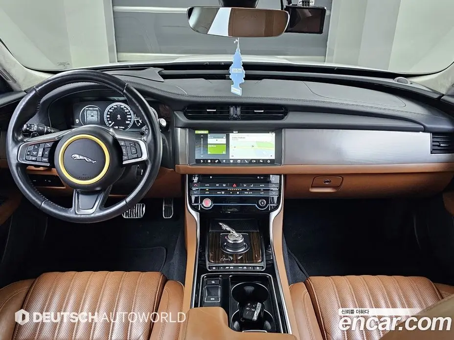 Jaguar XF 2019 2.0 автомат (гидро), фото 7