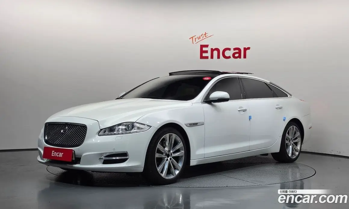 Jaguar XJ 2011 5.0 автомат (гидро), фото 1 Jaguar XJ 2011 5.0 автомат (гидро), фото 1