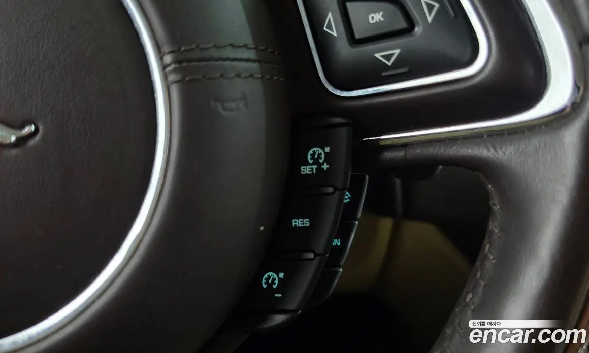Jaguar XJ 2011 5.0 автомат (гидро), фото 15 Jaguar XJ 2011 5.0 автомат (гидро), фото 15