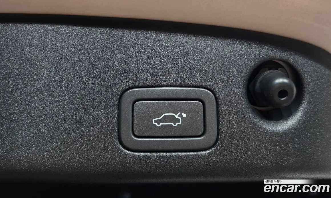 Jaguar XJ 2011 5.0 автомат (гидро), фото 17 Jaguar XJ 2011 5.0 автомат (гидро), фото 17