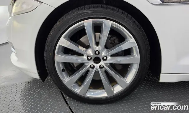 Jaguar XJ 2011 5.0 автомат (гидро), миниатюра 5 Jaguar XJ 2011 5.0 автомат (гидро), миниатюра 5
