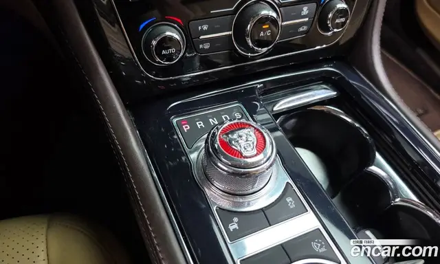 Jaguar XJ 2011 5.0 автомат (гидро), миниатюра 9 Jaguar XJ 2011 5.0 автомат (гидро), миниатюра 9