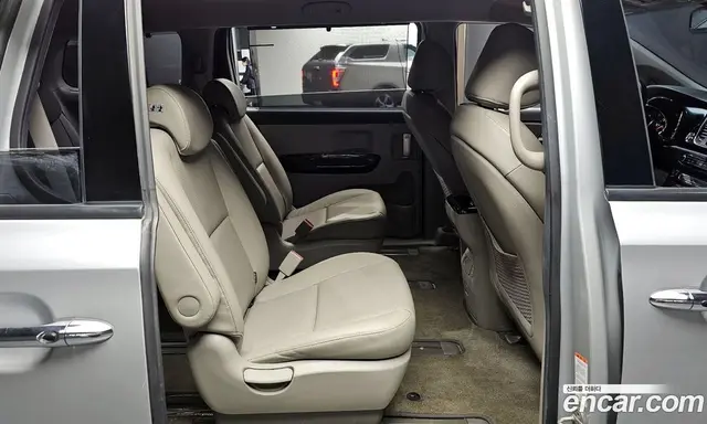 Kia Carnival 2018 2.2 автомат (гидро), миниатюра 11