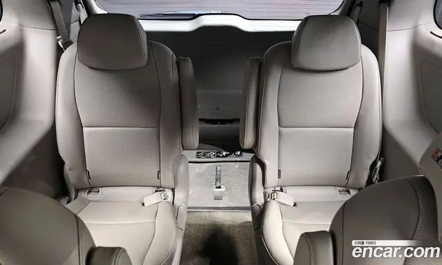 Kia Carnival 2018 2.2 автомат (гидро), миниатюра 12