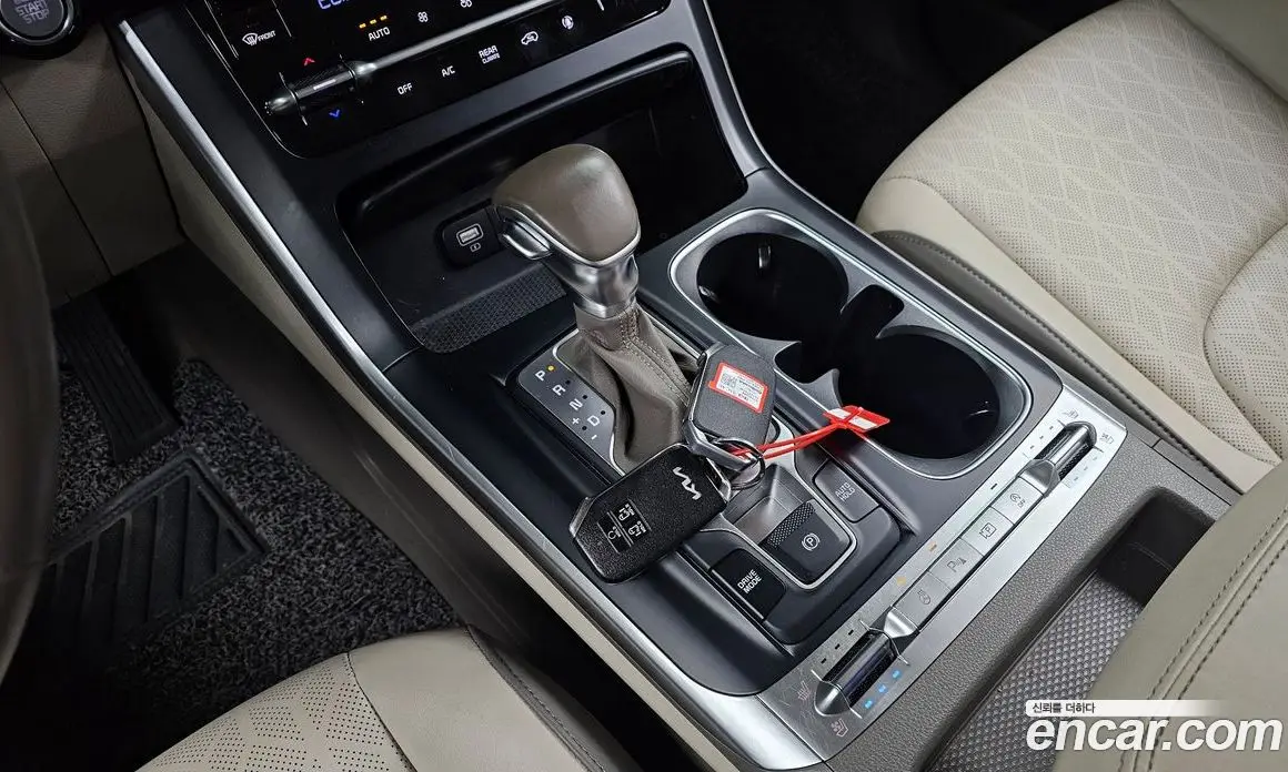 Kia Carnival 2021 2.2 автомат (гидро), фото 9