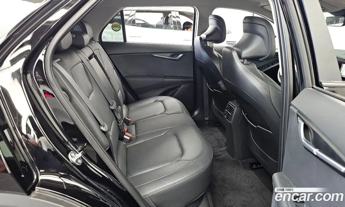 Kia Niro 2023 0.2 автомат (гидро), фото 12 Kia Niro 2023 0.2 автомат (гидро), фото 12