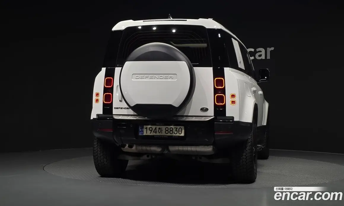 Land Rover Defender 2023 3.0 автомат (гидро), фото 4 Land Rover Defender 2023 3.0 автомат (гидро), фото 4