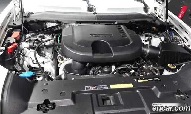 Land Rover Defender 2023 3.0 автомат (гидро), миниатюра 6 Land Rover Defender 2023 3.0 автомат (гидро), миниатюра 6