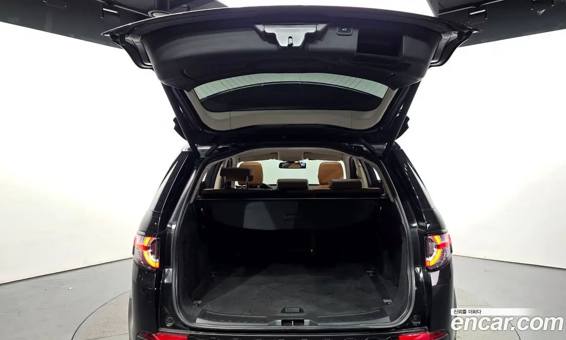 Land Rover Discovery Sport 2017 2.0 автомат (гидро), фото 20