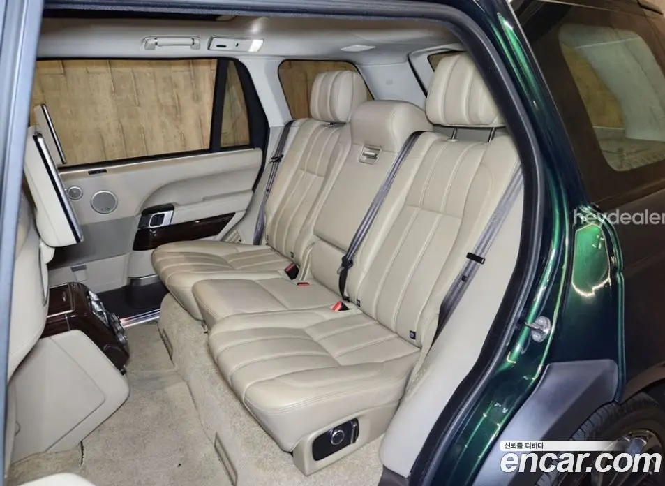 Land Rover Range Rover 2017 5.0 автомат (гидро), фото 19 Land Rover Range Rover 2017 5.0 автомат (гидро), фото 19