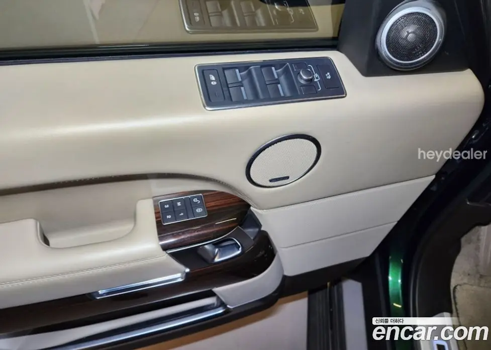 Land Rover Range Rover 2017 5.0 автомат (гидро), фото 20 Land Rover Range Rover 2017 5.0 автомат (гидро), фото 20