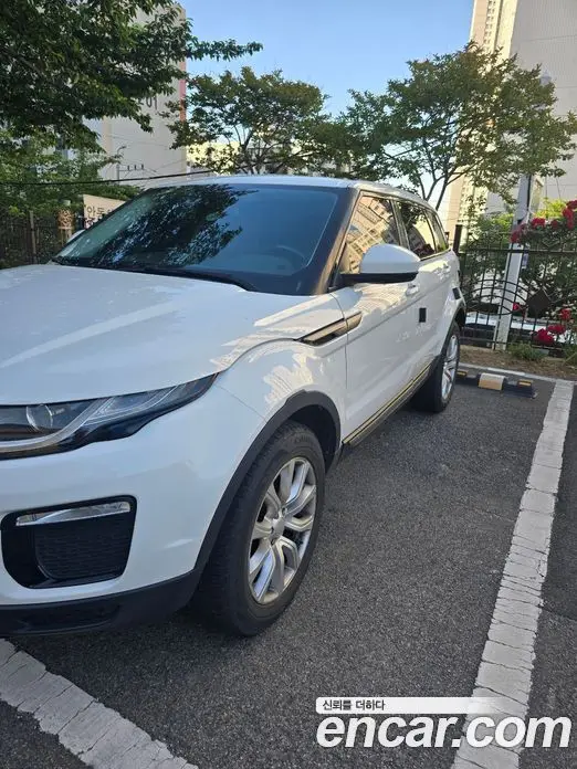 Land Rover Range Rover Evoque 2018 2.0 автомат (гидро), фото 14 Land Rover Range Rover Evoque 2018 2.0 автомат (гидро), фото 14