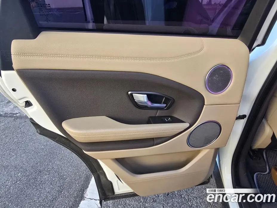 Land Rover Range Rover Evoque 2018 2.0 автомат (гидро), фото 18 Land Rover Range Rover Evoque 2018 2.0 автомат (гидро), фото 18