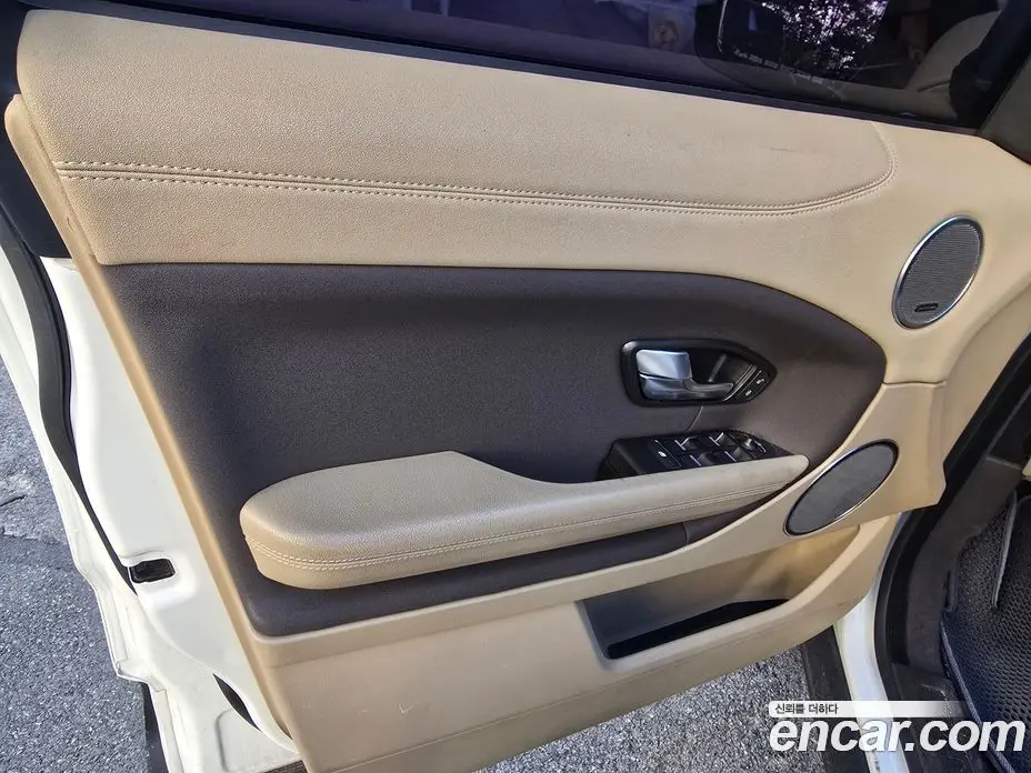 Land Rover Range Rover Evoque 2018 2.0 автомат (гидро), фото 19 Land Rover Range Rover Evoque 2018 2.0 автомат (гидро), фото 19