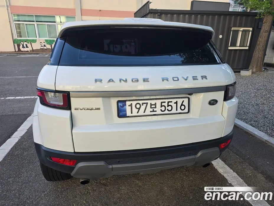 Land Rover Range Rover Evoque 2018 2.0 автомат (гидро), фото 4 Land Rover Range Rover Evoque 2018 2.0 автомат (гидро), фото 4
