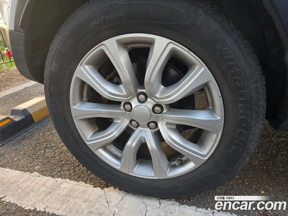 Land Rover Range Rover Evoque 2018 2.0 автомат (гидро), фото 5 Land Rover Range Rover Evoque 2018 2.0 автомат (гидро), фото 5