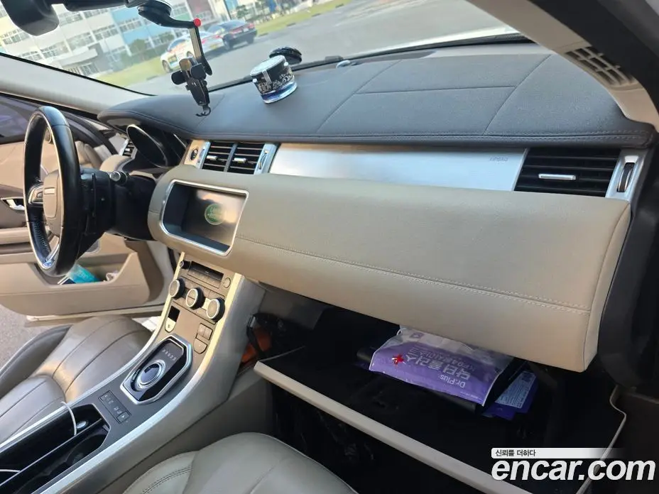 Land Rover Range Rover Evoque 2018 2.0 автомат (гидро), фото 7 Land Rover Range Rover Evoque 2018 2.0 автомат (гидро), фото 7