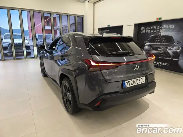 Lexus UX 2025 2.0 автомат (вариатор), миниатюра 2