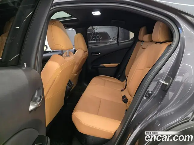Lexus UX 2025 2.0 автомат (вариатор), миниатюра 11
