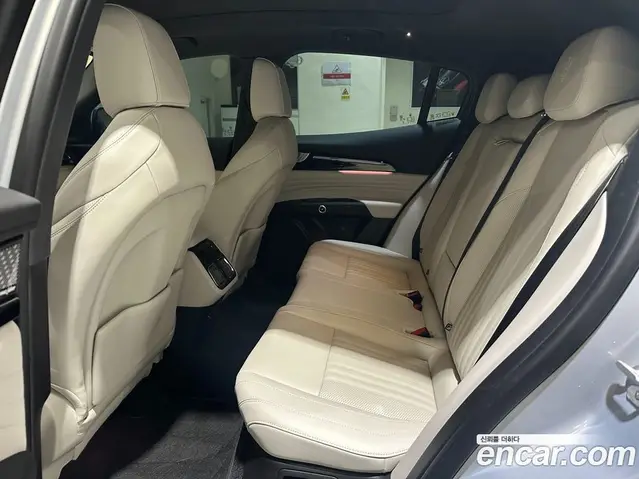 Maserati Grecale 2024 2.0 автомат (гидро), миниатюра 12