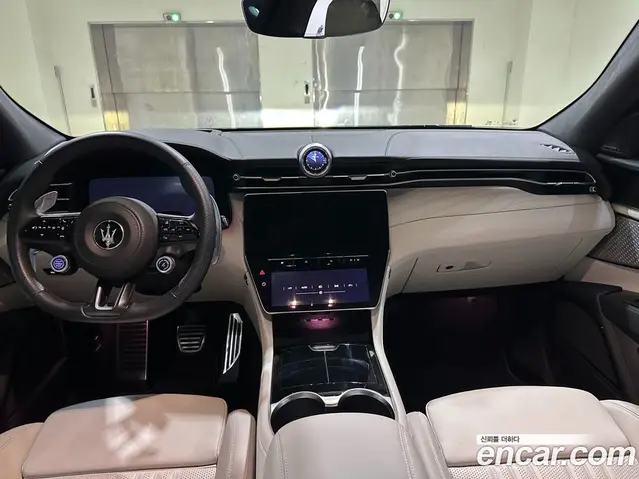Maserati Grecale 2024 2.0 автомат (гидро), миниатюра 7