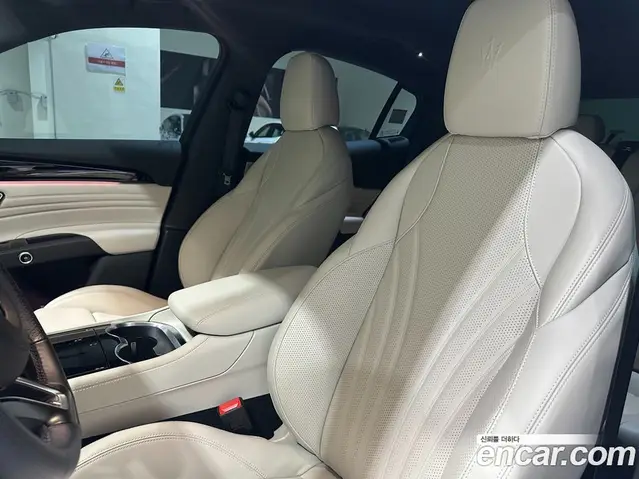 Maserati Grecale 2024 2.0 автомат (гидро), миниатюра 10