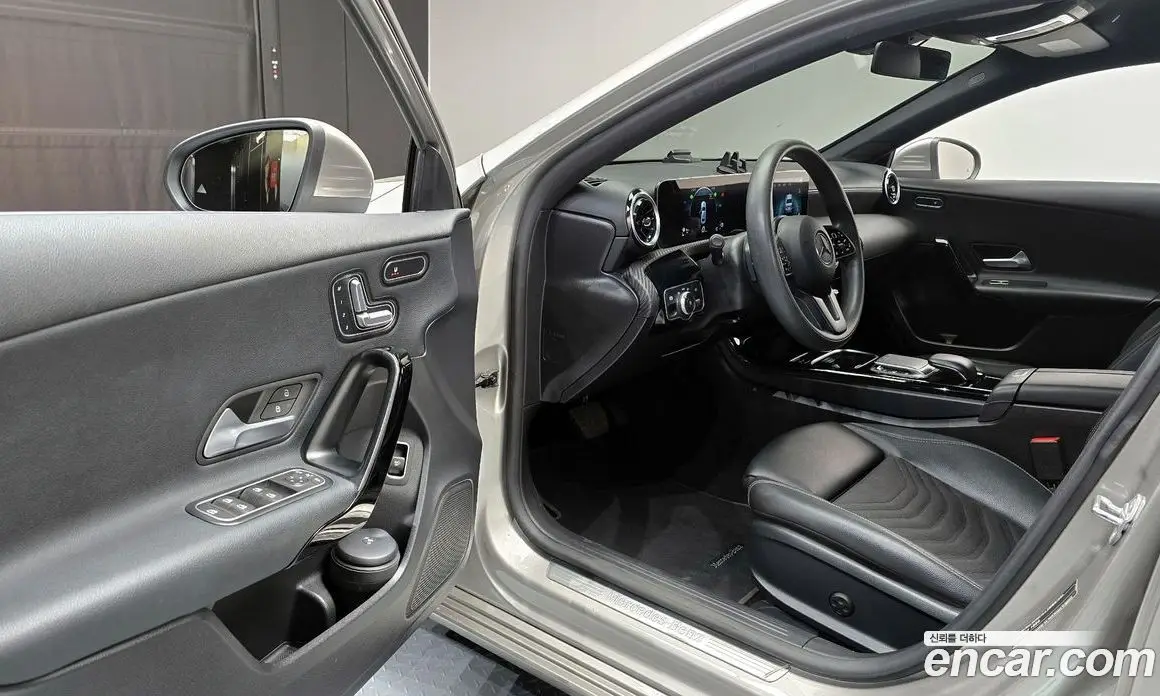 Mercedes-Benz A-Class 2020 2.0 автомат (гидро), фото 11