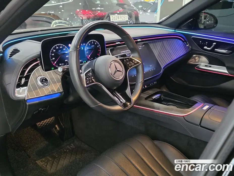 Mercedes-Benz E-Class 2024 2.0 автомат (гидро), фото 11
