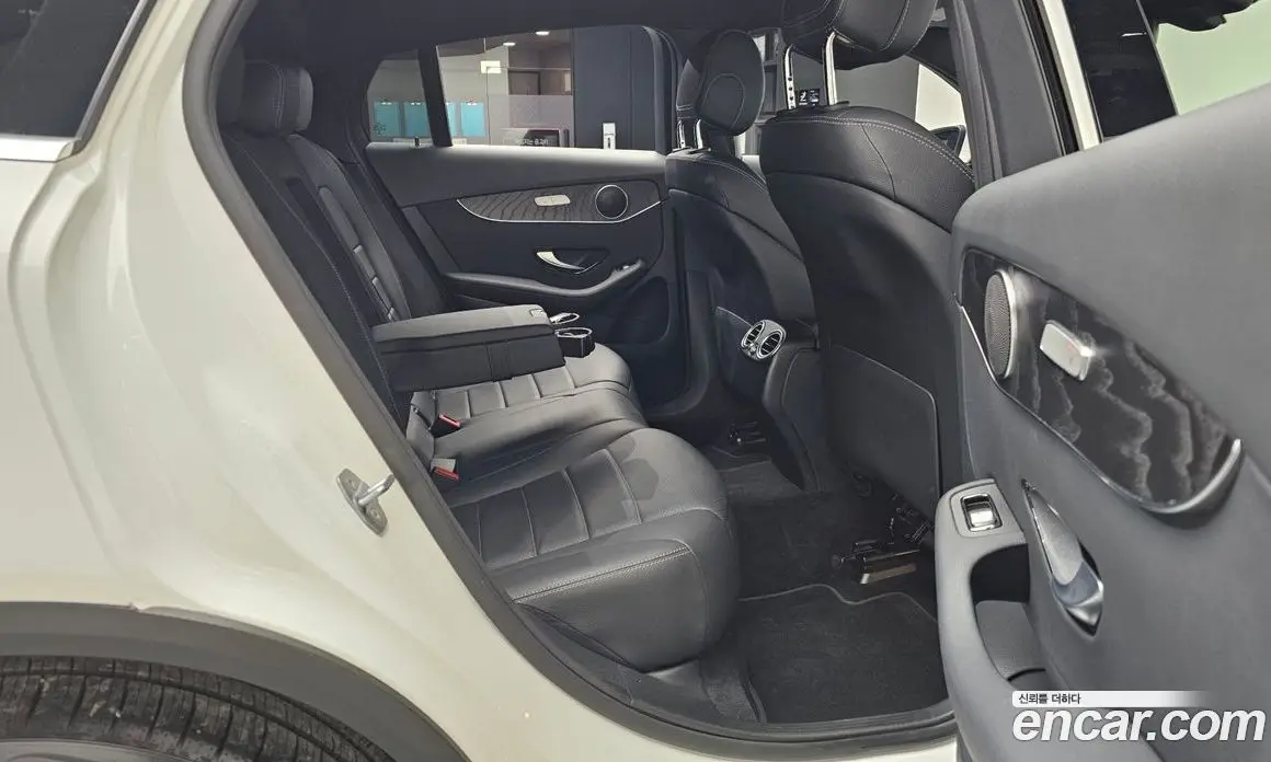 Mercedes-Benz GLC-Class 2019 2.0 автомат (гидро), фото 12 Mercedes-Benz GLC-Class 2019 2.0 автомат (гидро), фото 12