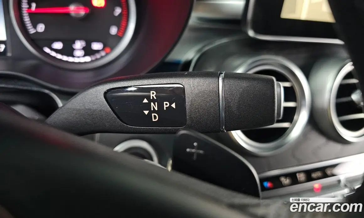 Mercedes-Benz GLC-Class 2019 2.0 автомат (гидро), фото 9 Mercedes-Benz GLC-Class 2019 2.0 автомат (гидро), фото 9