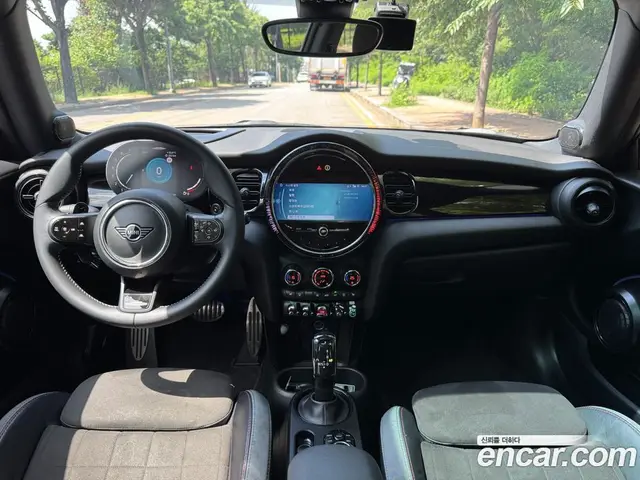 Mini Cooper 2022 2.0 автомат (гидро), миниатюра 7 Mini Cooper 2022 2.0 автомат (гидро), миниатюра 7