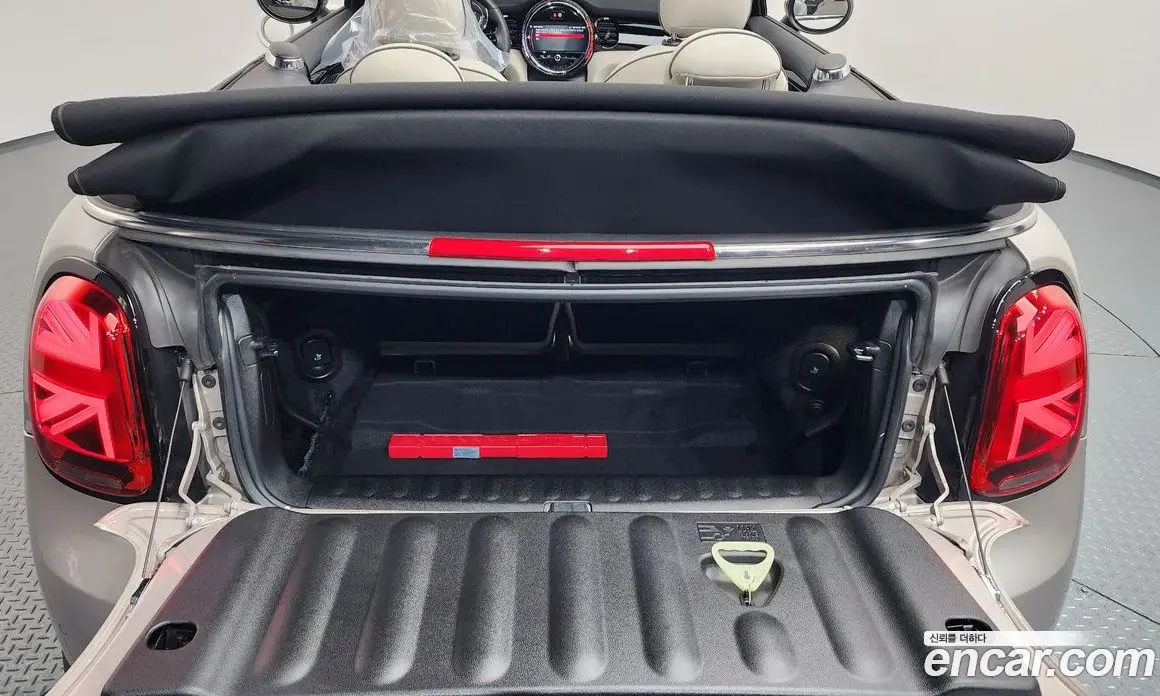 Mini Cooper Convertible 2022 2.0 автомат (гидро), фото 20 Mini Cooper Convertible 2022 2.0 автомат (гидро), фото 20