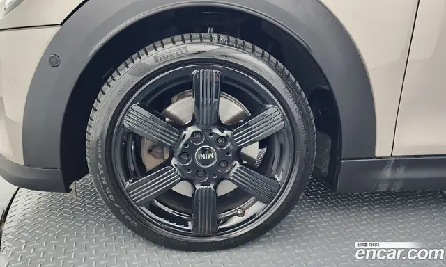 Mini Cooper Convertible 2022 2.0 автомат (гидро), миниатюра 5 Mini Cooper Convertible 2022 2.0 автомат (гидро), миниатюра 5