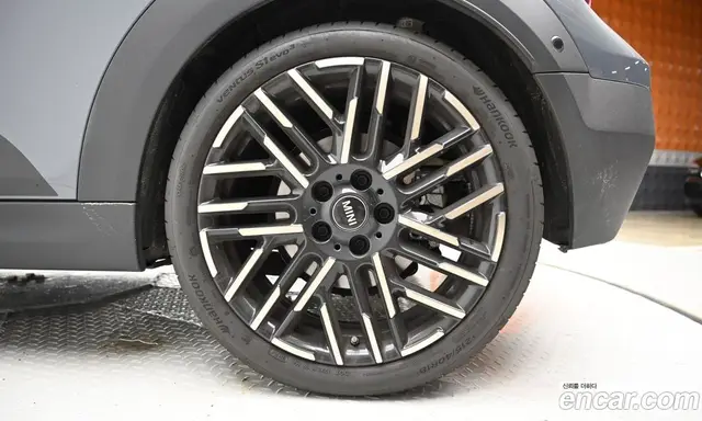 Mini Cooper Convertible 2025 2.0 автомат (гидро), миниатюра 5 Mini Cooper Convertible 2025 2.0 автомат (гидро), миниатюра 5