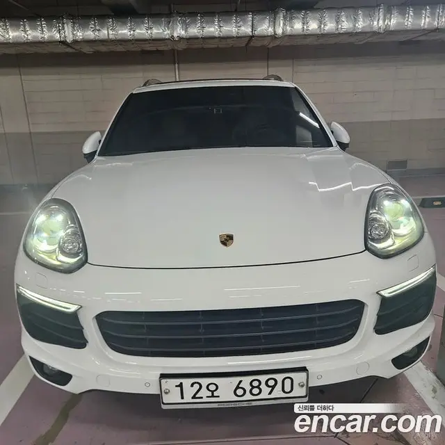 Porsche Cayenne, 2015, 131 000 км