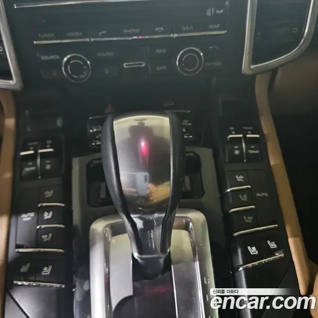 Porsche Cayenne 2015 3.0 автомат (гидро), миниатюра 3