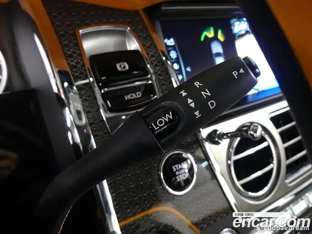 Rolls-Royce Wraith 2020 6.6 автомат (гидро), миниатюра 9