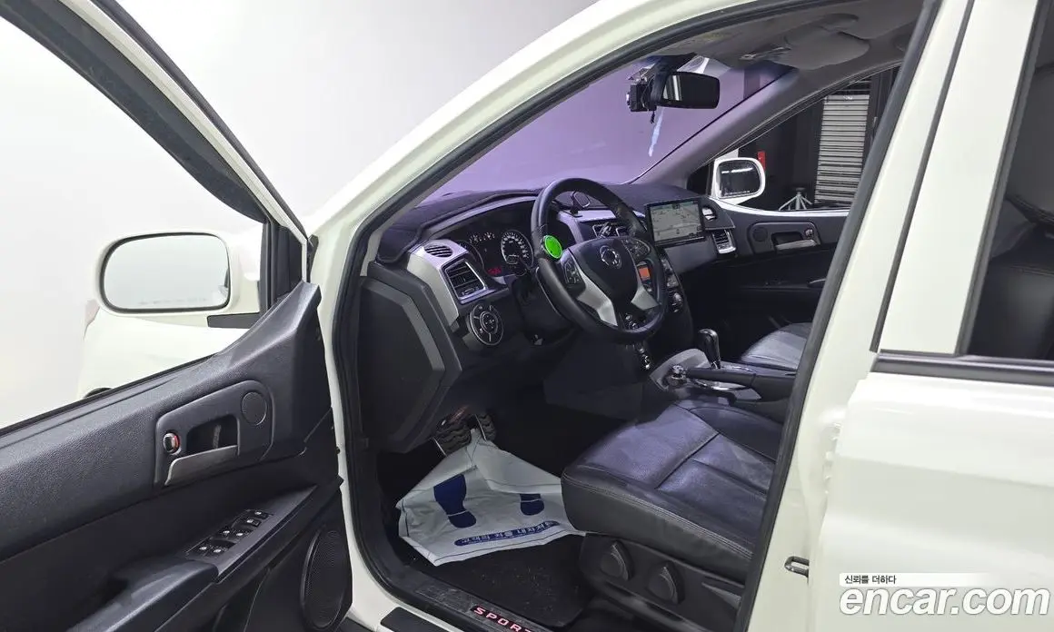 SsangYong Korando 2016 2.2 автомат (гидро), фото 10 SsangYong Korando 2016 2.2 автомат (гидро), фото 10
