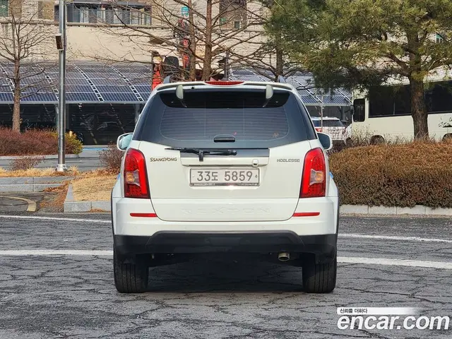 SsangYong Rexton 2012 2.0 автомат (гидро), миниатюра 2