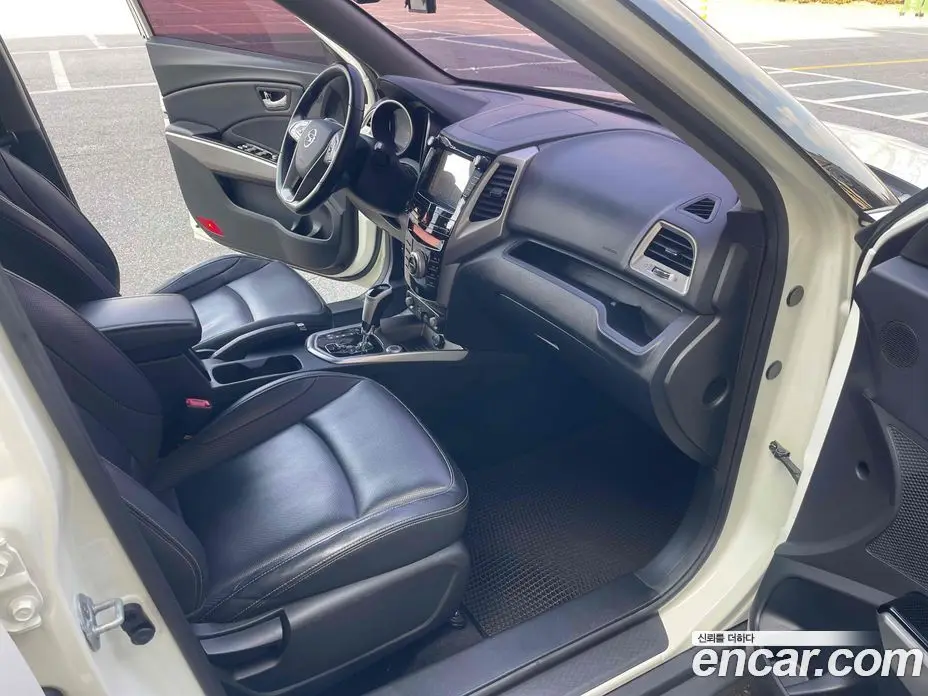SsangYong TIBOLI 2015 1.6 автомат (гидро), фото 11