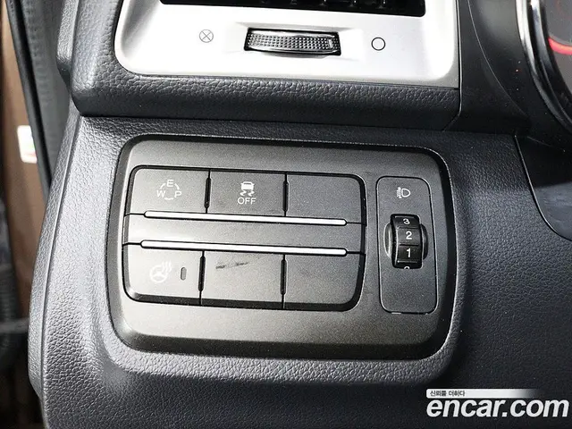 SsangYong TIBOLI 2016 1.6 автомат (гидро), миниатюра 12