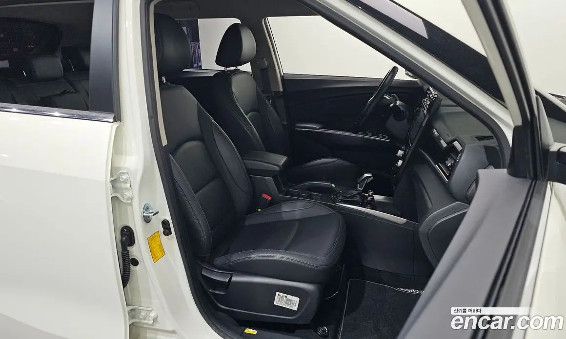 SsangYong TIBOLI 2021 1.5 автомат (гидро), фото 12 SsangYong TIBOLI 2021 1.5 автомат (гидро), фото 12
